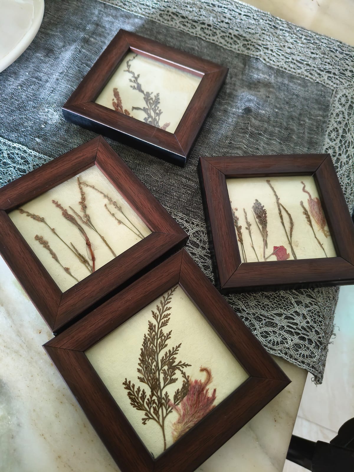 Handmade Wooden Coasters with dried and pressed flowers (Set of 4)